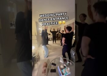 The Best Wedding Party Entrance Ever 😂🤵🏻👰🏻‍♀️💍