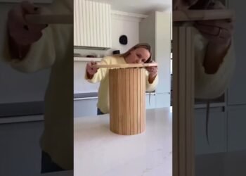 Steal this budget friendly DIY fluted IKEA side table hack & create your personal ‘on-trend’ piece 🙌