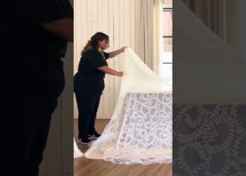 Stunning wedding head table!? #wedding #party #shorts #dit #decor #ytshorts