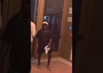 Davido stops the bouncers at his wedding party from refusing guests entrance into the venue