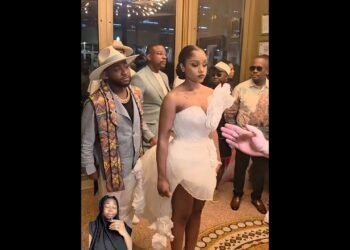 Davido Helps his wife, Chioma, with Her Veil at Pre-Wedding Party #shorts #foryou #davido #wedding