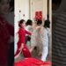 Cô dâu chặn cửa ngày đính hôn dễ thương quá đi #wedding #dressess #shortvideo #cute #dress #beauty