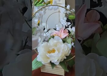 DIY Floral Ring Table Centerpieces with Light #diyshorts
