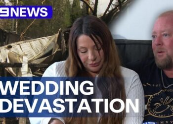 Fire destroys historic wedding venue in Sydney's leaving many stranded | 9 News Australia