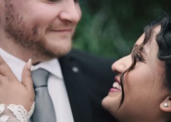 Jasmine & Peter’s Intimate Wedding in Kumarakom – A Beautiful Celebration with Close Family ✨