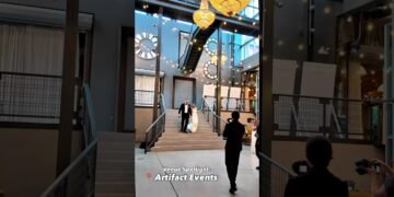 Artifact Events is one among those wedding venues that gets it #chicagoweddingvenue