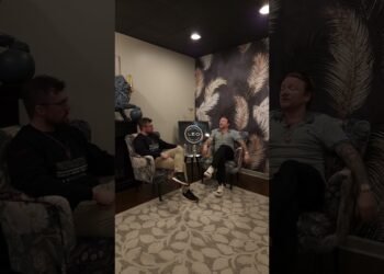 Event Planning Secrets: Clear Vases & COVID Wedding Boom! #shorts