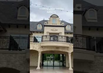 Touring wedding venues in Dallas! #wedding #weddingplanner #weddingvenue #venue