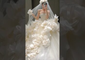 6 most beautiful wedding dress ever🥰🤌#runway #dress #fashion #shortvideos #viralvideo #weddingdress