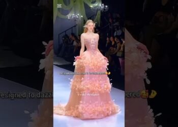 Luxury Asian Bridal Dress 2025 👰✨ Trending Wedding Fashion | Viral #shorts