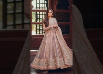 Top Pakistani maxi dresses for wedding party 😍🤩#shorts #youtubeshorts #maxi