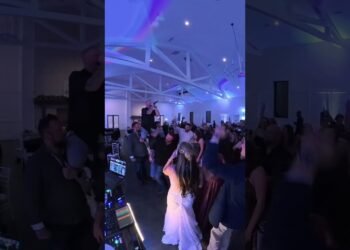 WHEN THE GROOM IS ALSO A DJ 🔥  #dj #djbusiness #wedding #weddingdj  #party #dance #lifeofadj