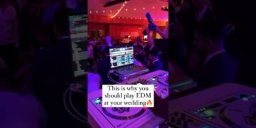 For this reason you must play EDM at your wedding🔥#dj #dallasdj #weddingdj #pioneerdj #seratodj