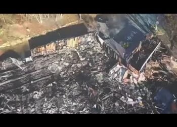 Fire tears through wedding venue in Northampton County, Pa.