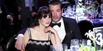 Zooey Deschanel & Jonathan Scott Share Recent Wedding Planning Update
