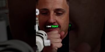 How Wedding DJs Should MC For Dinner Service