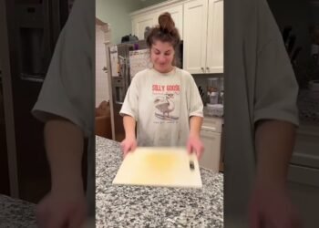 This Is Why You Can’t Trust the Wedding Party 💀 #pizza #dadlifematters #breakfastrecipes