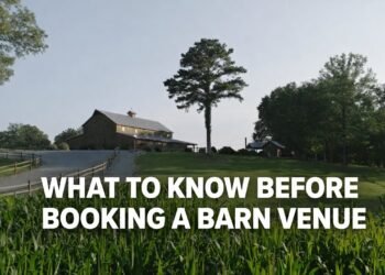 What to Know About Barn Wedding Venues with Lorrie Macoy of Mallard Oaks Farm #barnweddingvenue