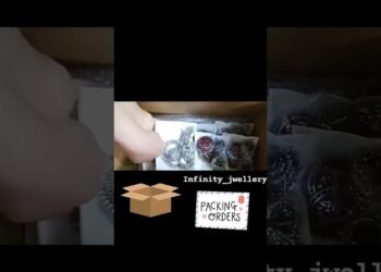 WA9426456770#trending #handmadeseller #fashion #handmadewithlove #jewellery #goldjewellery #necklace