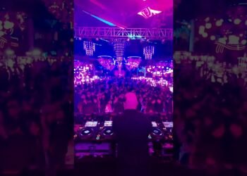 When "Mundian To Bach Ke" Drops at a Luxury Indian Wedding | DJ Sidharth x Basti Crew