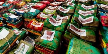 Latest designer party wear Silk Saree for wedding/party/farewell| trending Designer saree