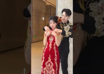 ‎Stunning Traditional Chinese Wedding Dress ❤️ #chinesedrama #shortvideo #weddingdress