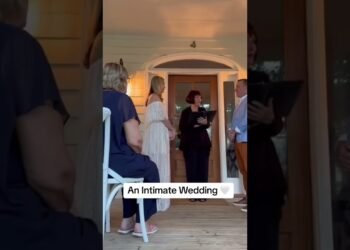 An intimate wedding 💍 The one people at this ceremony and reception dinner after were the bride,