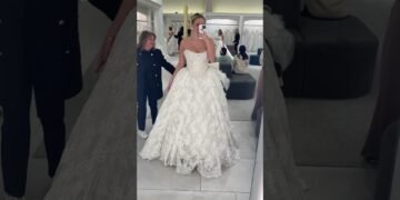 Kleinfeld wedding dress shopping in NYC review!