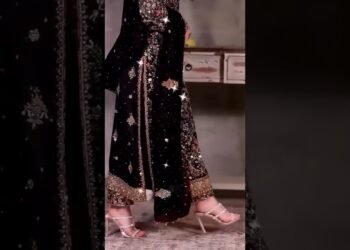 Wedding designer dress design 2025👗💕🥀#shorts#designerdress #designerdress #shortsfeed