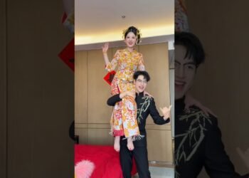 Beautiful Chinese Wedding Dress Moment ❤️ Traditional Bridal Style #wedding #chinesedrama  #shorts