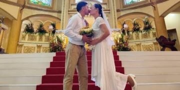 Intimate Church Wedding of Joel & Gem with no entourage.  Ding Qua Qua as Wedding Reception