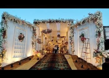 Stunning Wedding Stage Design👑#gloriousparcept #wedding #eventhighlights #FlowerDecoration #ytstudio
