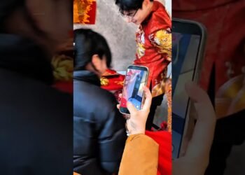 Stunning Latest Chinese Style Wedding Dress | Elegant Couple Funny Moment 😂💍✨ #wedding #shorts