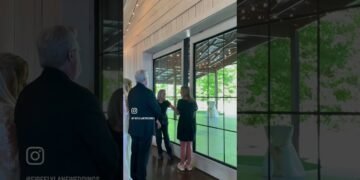 The right countryside wedding venue on your dream wedding celebration: The Barn at Firefly Lane