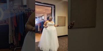 Wedding Reception Dress on a Pear Shape Try on. #plussizeweddingdress