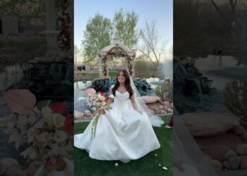 The bride 🤍 💐 #16kids #notenoughnelsons #nenfam #wedding #weddingdress #bigday