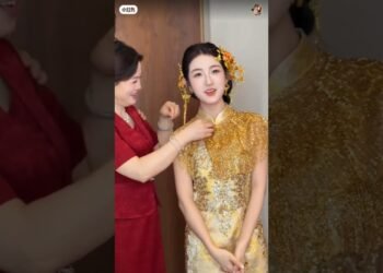 💞Elegant💫 Chinese Bride🥰 Entry 👰✨ | Royal Beauty Moment 💫Princess Look in Traditional😜  Dress 💞