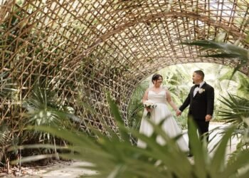 Secrets Moxche intimate wedding. Jessica & Maikel highlights video.