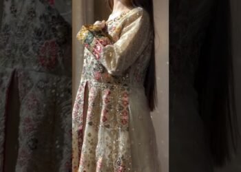 Top 5 Pakistani Wedding Dresses That Will Blow Your Mind 💖