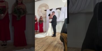 Wedding party heads to hospital when maid of honor goes into labor