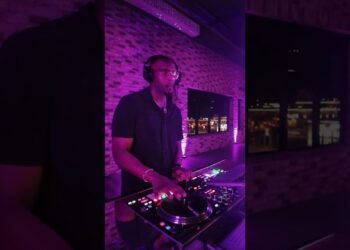 Bad and Boujee into FUKUMEAN 🔥 | Hip Hop Wedding DJ Transition at Toast | Live Wedding Mix