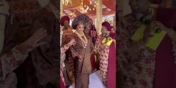 The actual wedding party 😍 #ExtraordinaryNaijaWeddings #Explore #Wedding #SolaSobowale