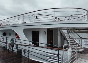 WEDDING VENUES SERIES – Yatchs de Paris
