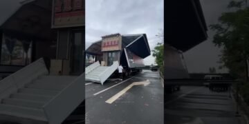 China's Truck Wedding Venue! 🤯