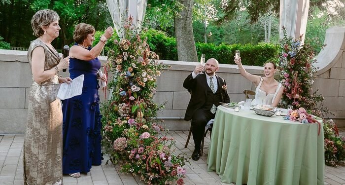 The Ultimate Guide to the Mother of the Bride Speech