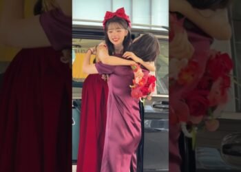 Stunning Chinese Wedding Dress 😍 Recent Style Qipao Took Everyone by Surprise! #wedding​ #shorts​