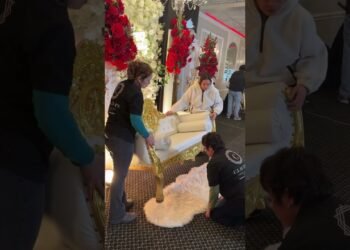 ✨ Stunning Luxury Wedding Entrance Setup in USA 🇺🇸 | Beautiful Event Decor #Shorts#entertainment