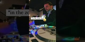 Mixing 2 Classic songs at a Wedding 😮 #dj #weddingdj #pioneerdj #seratodj #clubdj #dallasdj #dallas