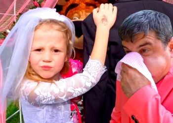 Nastya becomes a bride in a fantastic wedding dress – Video series for teenagers