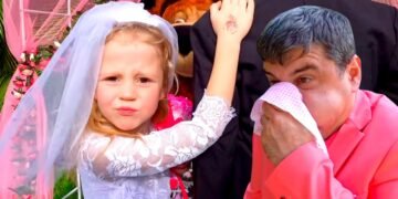 Nastya becomes a bride in a fantastic wedding dress – Video series for teenagers